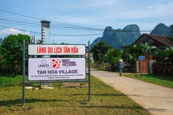 Lang du lich tan hoa