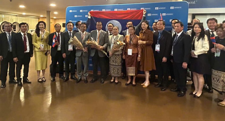Đoàn Việt Nam và Lào trao đổi về Hồ sơ đề cử Vườn quốc gia Hin Nam Nô và công tác quản lý Di sản thế giới liên biên giới “Vườn quốc gia Phong Nha – Kẻ Bàng và Vườn quốc gia Hin Nam Nô”.